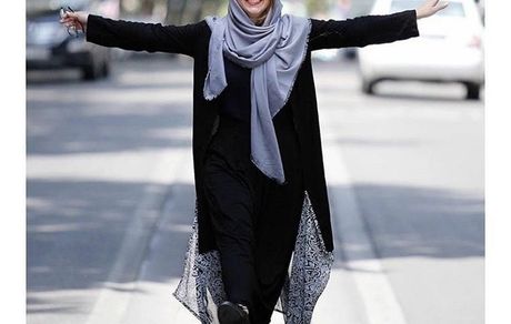 نازنین بیاتی در وسط خیابان + عکس