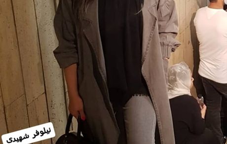 عکس یوهویی از خانم بازیگر در راه پله 