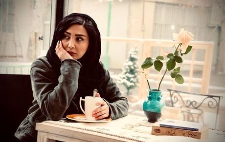 مریم معصومی در کافه + عکس