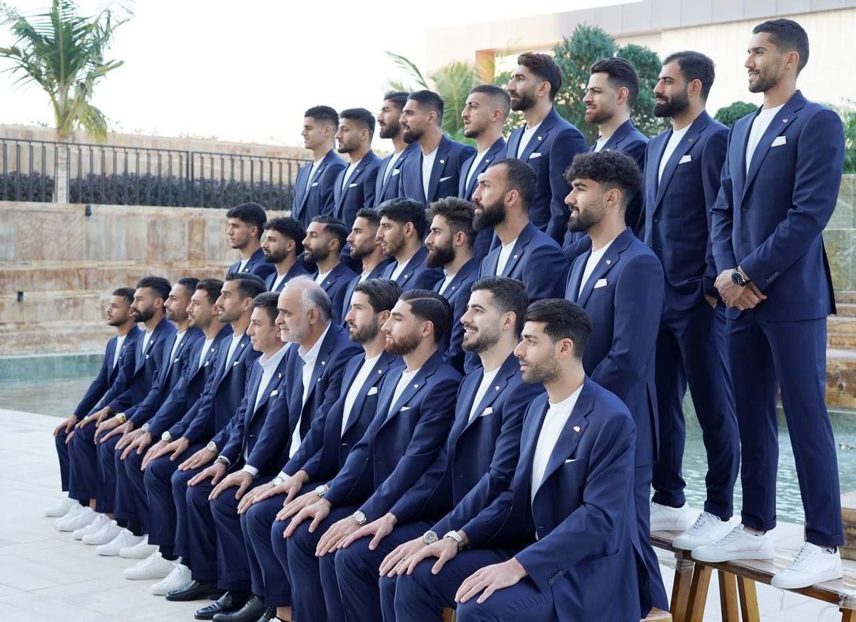 عکس یادگاری بازیکنان تیم ملی فوتبال ایران پیش از عزیمت به قطر