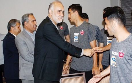 نبی: طارمی با تیم خارجی قرارداد نبندد، پرسپولیسی می‌شود