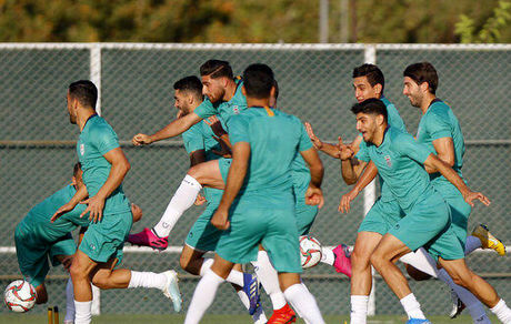 پرچم کاتالونیا همچنان همراه تیم ملی فوتبال ایران 