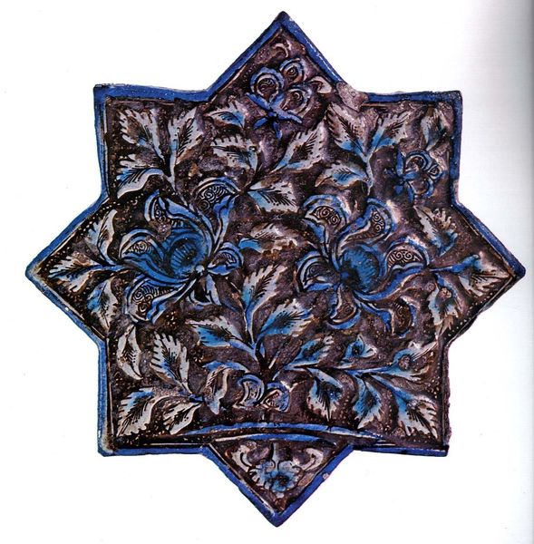 تصویری حیرتانگیز از یک کاشی هشت گوش مربوط به قرن هفتم هجری