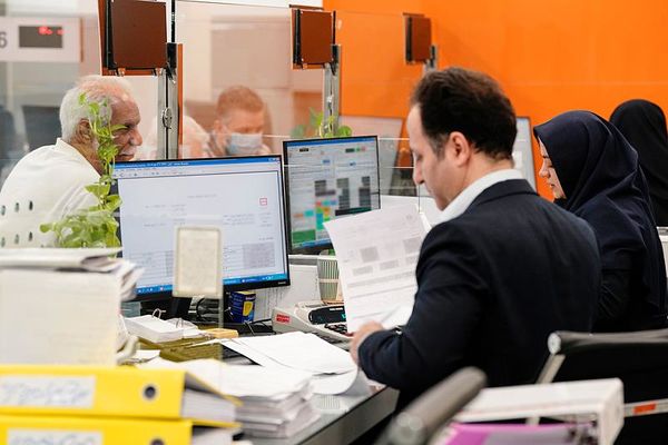 استقبال گسترده جوانان از طرح‌های «ثمر» و «توان» بانک مسکن/ نیمی از مشتریان؛ در بازه سنی ۳۱ تا ۴۵ سال