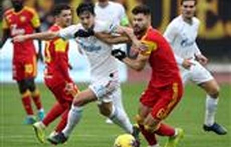 آزمون در تیم منتخب لیگ برتر روسیه