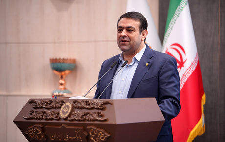 مدیرعامل بانک ملی ایران: حوزه ارزی بانک در مسیر تحول و نوآوری / توانمندیهای فنی و IT شعب خارج از کشور به داخل منتقل میشود