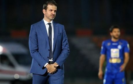 تمجید استراماچونی از قلعه نویی و سپاهان 