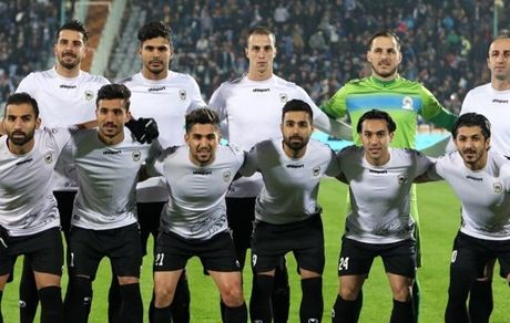 شاهین بوشهر از اصفهان به مسجدسلیمان می‌رود