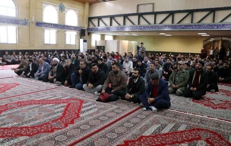 برگزاری مراسم جشن با حضور مدیران، کارکنان و تعدادی از مسئولین شهرستان جاجرم در محل مسجد شرکت آلومینای ایران