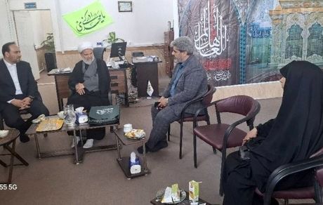 دیدار مدیر صندوق بیمه اجتماعی کشاورزان، روستاییان و عشایر استان تهران با امام جمعه شریف آباد پاکدشت