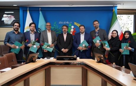 تجلیل مدیرعامل صندوق از نقش کلیدی روابط عمومی در اطلاع رسانی خدمات صندوق