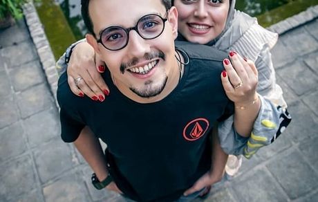 بازیگر لیسانسه ها و همسرش + عکس