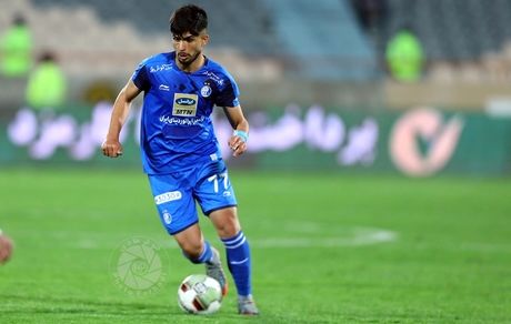 علاقۀ عجیب استراماچونی به رضا آذری