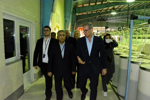 سفر مدیرعامل بانک صنعت و معدن به قم/ افتتاح شرکت ارغوان کویر