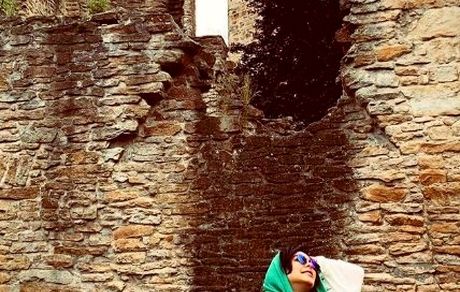  تفریح خانم بازیگر در تورتمند آلمان + عکس