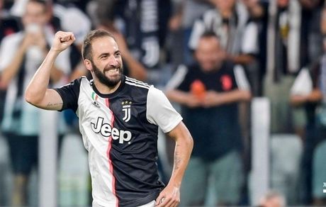 گل به خودی دیرهنگام، بازگشت ناپولی را نافرجام کرد/ یوونتوس فاتح درام جذاب تورین شد 