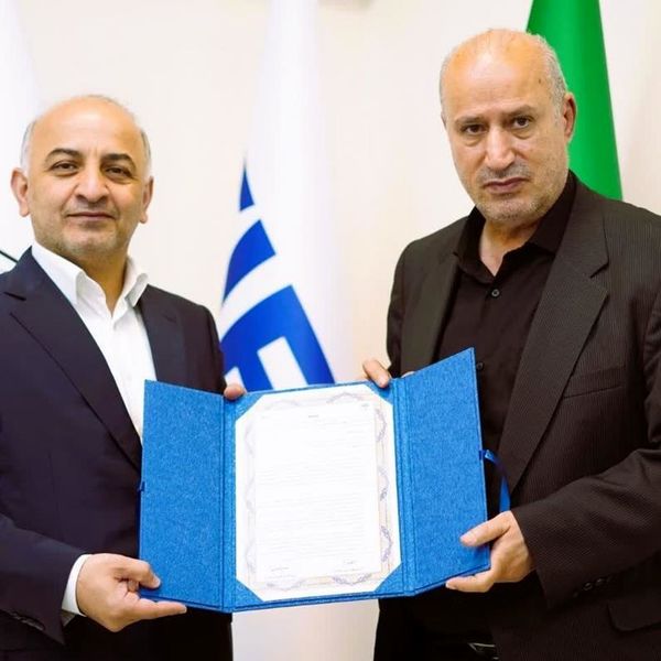 آغاز همکاری بیمه دی و فدراسیون فوتبال