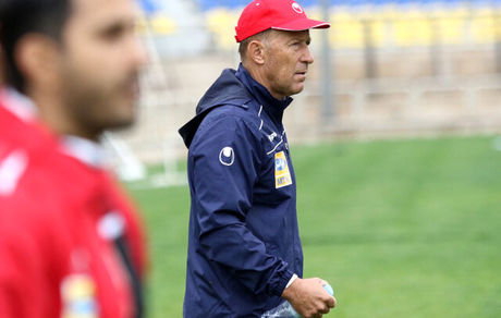 نظر پیشکسوت پرسپولیس درباره ناراحتی کالدرون از باشگاه