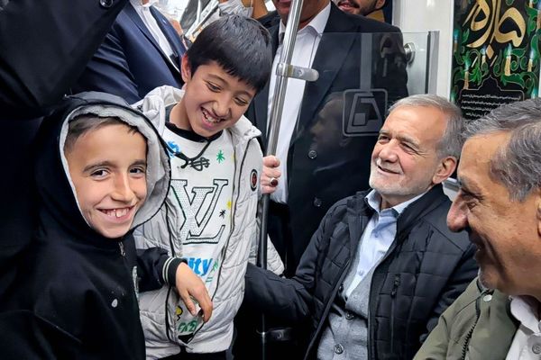 پزشکیان در مترو