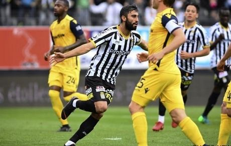 تلاش شارلوا برای بازگشت به جمع مدعیان با کاوه رضایی 