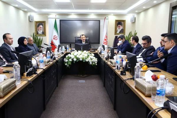 برنامه تشکیل کارگروه ایمیدرو و بورس کالای ایران با هدف جذب سرمایه از طریق بورس کالا