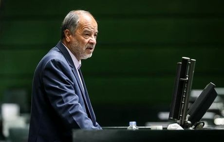 واقعیت تلخ این است که نمی توانیم چشم انتظار پایان تحریم ها باشیم