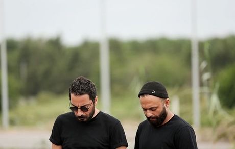 نوید محمدزاده و صابر ابر با لباسهای مشکیشون + عکس