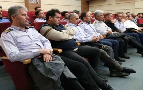 رانندگان سونگون در جلسه توجیهی راهور شرکت کردند