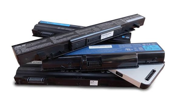 باتری لپ‌تاپ اورجینال یا تقلبی؟ راهنمای تشخیص و خرید