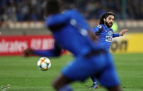 منتشر شدن تصویر قرارداد طارق همام با تیم اسماعیلی مصر 
