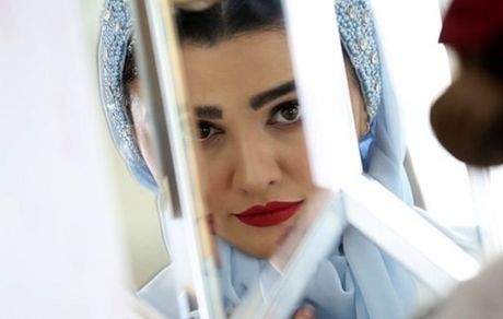ژست ژورنالی خانم بازیگر + عکس