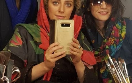 شروع یک روزکاری با بازیگر معروف + عکس