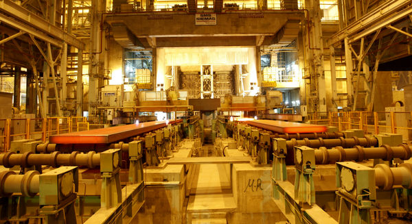 تختال فولاد هرمزگان از سد خاموشی‌ها عبور کرد