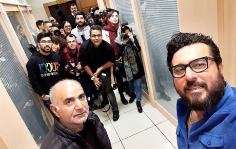 پرویز پرستویی در پشت صحنه اکران مطرب + عکس