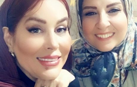 مرجانه گلچین در کنار خانم بازیگر + عکس