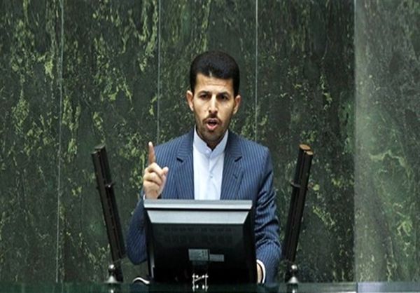اینکه برای توسعه اقتصادی منتظر توافق با دنیا باشیم، نوعی خوش خیالی و محال است