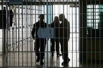 درخواست غافلگیرکننده یک خواننده‌ زندانی