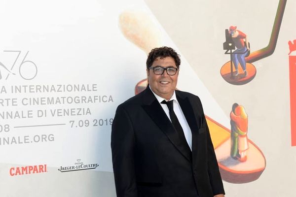 آقای ه ش در ونیز + عکس