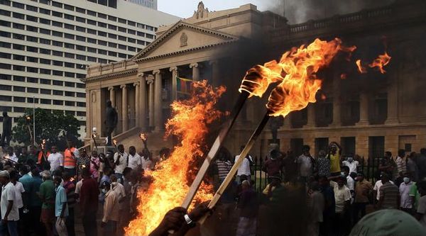 رئیس جمهور فرار کرد،مردم به کاخ ریاست جمهوری حمله کردند