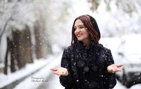 گلاره عباسی در برف زیبای پاییزی + عکس