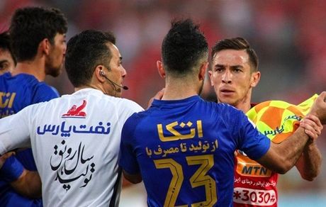 احمدزاده: فکر کردم سر یا گردن نعمتی شکست