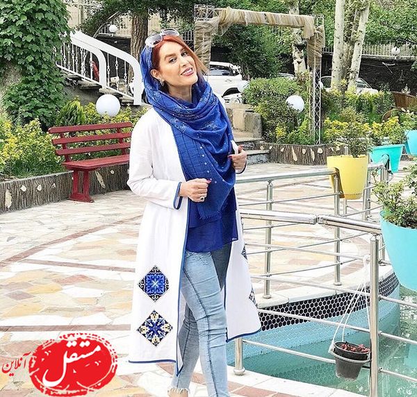 گلشید بحرایی لب استخر + عکس