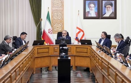 مدیرعامل بانک مسکن: لزوم همگرایی بیشتر بانک و شرکت‌های تابعه برای تقویت بانکداری شرکتی / با تعامل موثر و ظرفیت‌های گروه مالی ارزش‌های پیشنهادی برای مشتریان تعریف کنیم