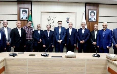 بیمه دی موجب رضایتمندی خانواده‌‌ی بزرگ ایثار و شهادت و مایه‌ی آبرومندی در دولت گردید