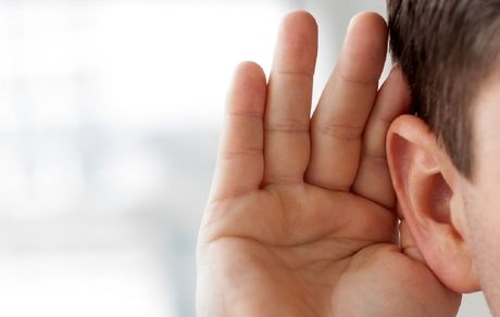 این سمعک لب خوانی می‌کند