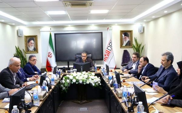 تاکید آقاجانلو بر حمایت مالی از طرح های توسعه فولاد کردستان