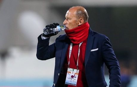 ضیافت ناهار سرخپوشان با میزبانی کالدرون