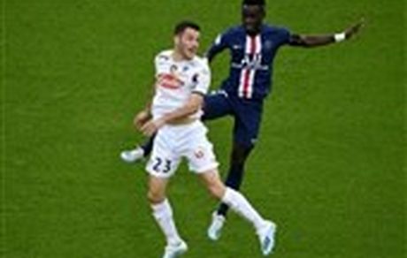 برتری قاطعانه پاری‌سن‌ژرمن با گلزنی ایکاردی و نیمار 