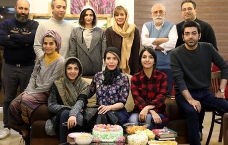 فرزاد حسنی در جمع دوستانش + عکس