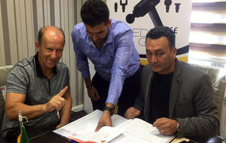 قرارداد کالدرون با پرسپولیس ثبت شد